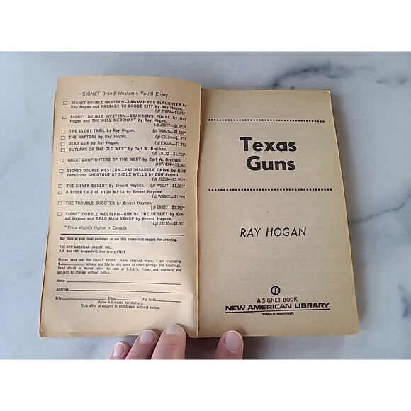 Texas Guns By Ray Hogan Paperback - Picture 3 of 10